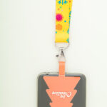 Subyard Mobile Xmas Safe personalizowana smycz RPET z uchwytem na telefon - obrazek 5