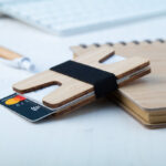 Wolly uchwyt bambusowy na karty - obrazek 5